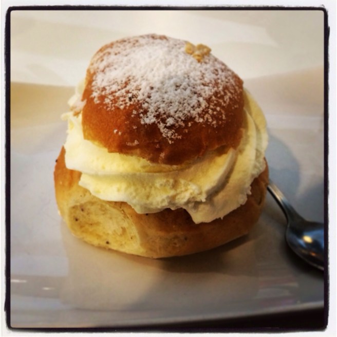 Un semla al naturale